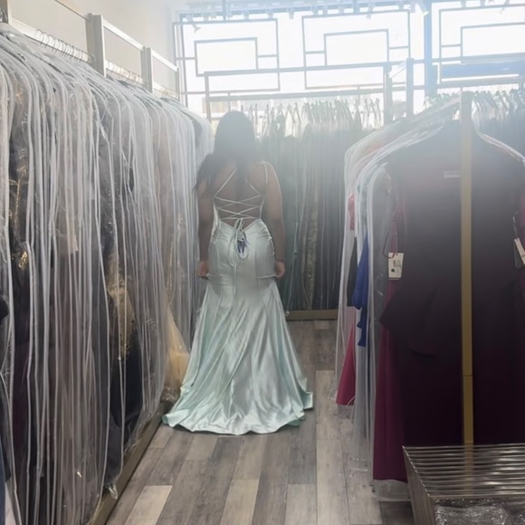 NEW Ellie Wilde Prom Dress - Light Blue - Picture 3 of 9